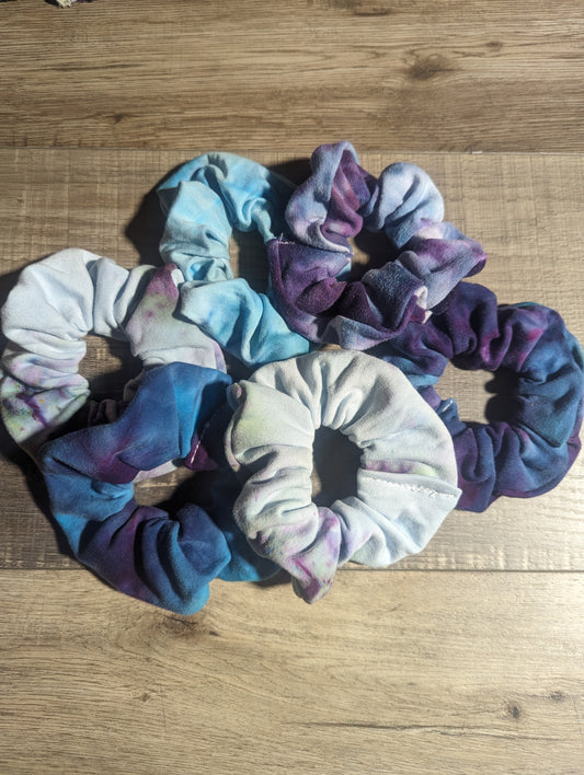 Tie dye scrunchie